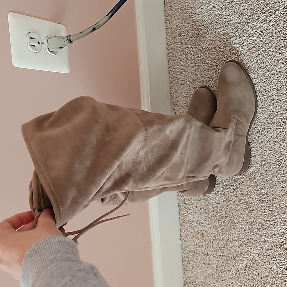 Charles David Boots